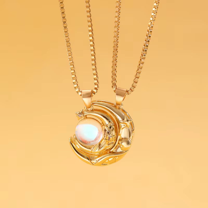 2Pcs/Set Magnetic Couple Matching Necklace Sun Moon Heart Shape Magnet Paired Pendant Jewelry Chain Choker Fashion Lover Gift