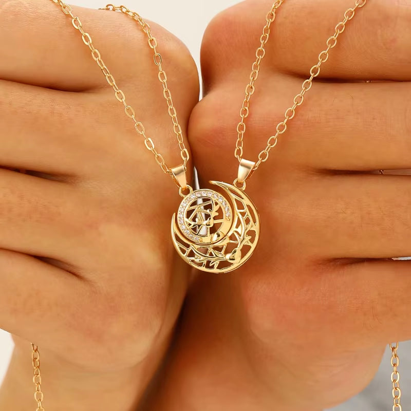 2Pcs/Set Magnetic Couple Matching Necklace Sun Moon Heart Shape Magnet Paired Pendant Jewelry Chain Choker Fashion Lover Gift